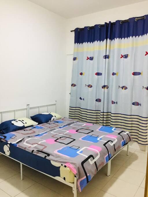 Cameron Hill Apartment *